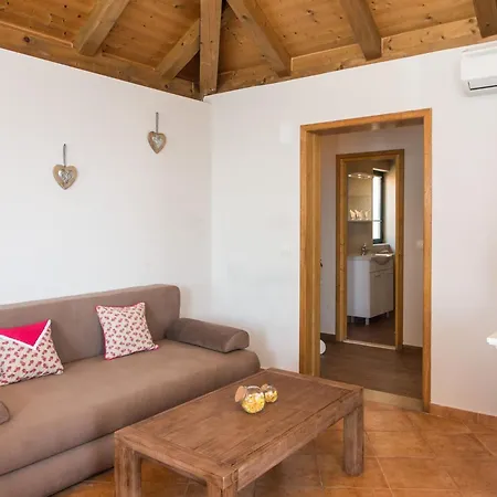 Apartamento With 1 And Terrace Mlini