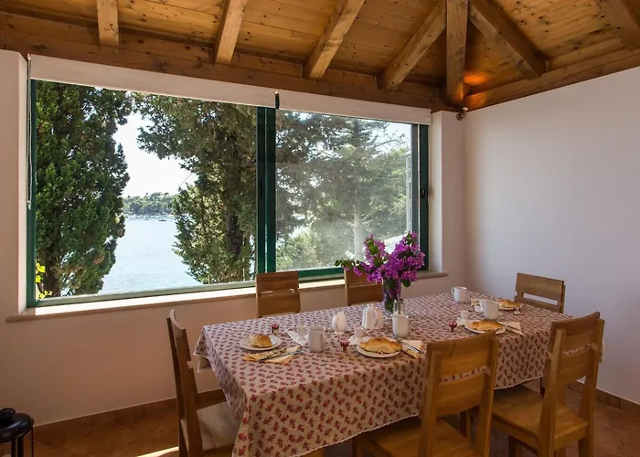 With 1 And Terrace Apartamento Mlini