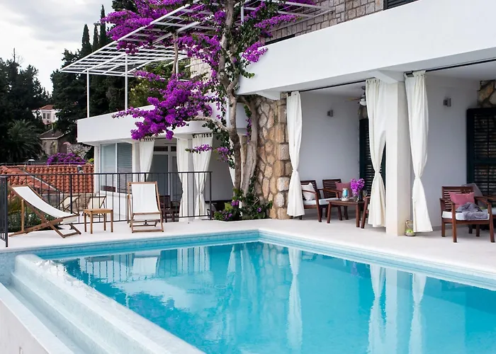 With 1 And Terrace דירה